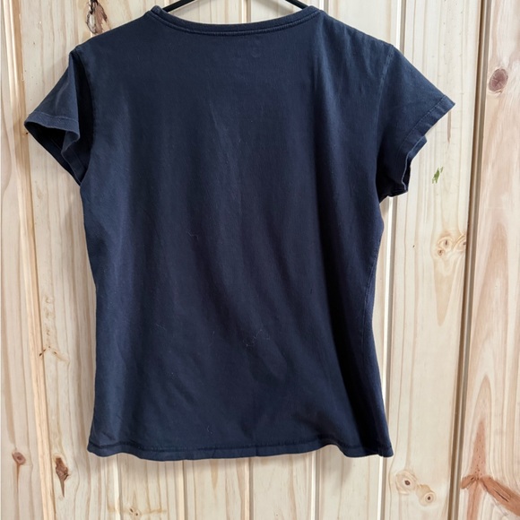 BOSTON FANS here are 2- ladies t-shirts, Bruins and Red Sox size medium - Picture 4 of 7